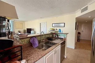 1155 Brickell Bay Dr, Miami, FL 33131 - Photo 25