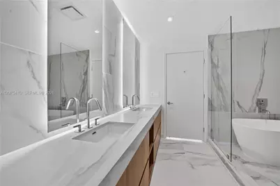 1400 Biscayne Blvd #1502, Miami, FL 33132 - Photo 11