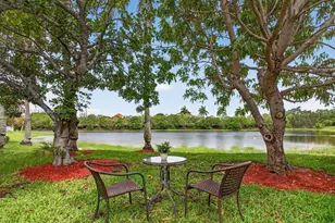 370 Carrington Dr, Weston, FL 33326 - Photo 3