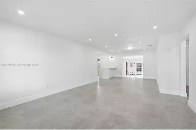 275 W 13 St, Hialeah, FL 33010 - Photo 11
