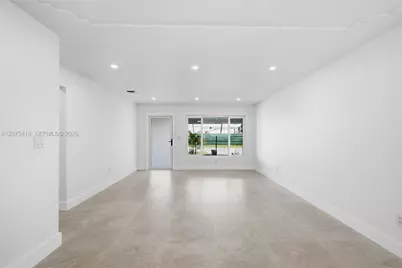 275 W 13 St, Hialeah, FL 33010 - Photo 13