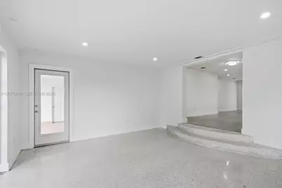 275 W 13 St, Hialeah, FL 33010 - Photo 27