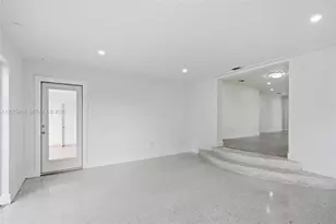 275 W 13th St, Hialeah, FL 33010 - Photo 27