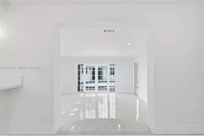275 W 13 St, Hialeah, FL 33010 - Photo 17