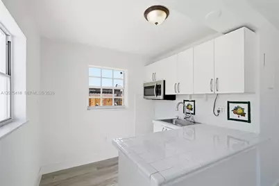275 W 13 St, Hialeah, FL 33010 - Photo 41
