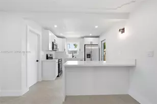 275 W 13th St, Hialeah, FL 33010 - Photo 15