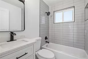 275 W 13th St, Hialeah, FL 33010 - Photo 29