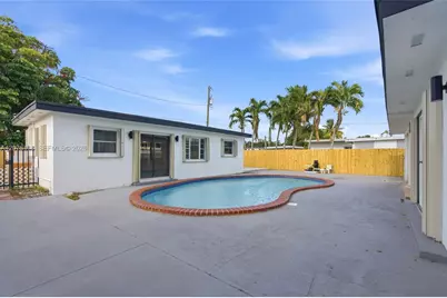 275 W 13 St, Hialeah, FL 33010 - Photo 31