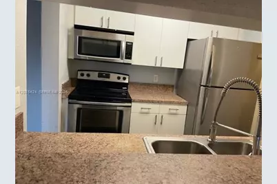 927 Riverside Dr #326, Coral Springs, FL 33071 - Photo 3
