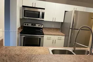 927 Riverside Dr, Coral Springs, FL 33071 - Photo 3