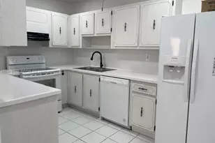 13721 SW 84th St, Miami, FL 33183 - Photo 5