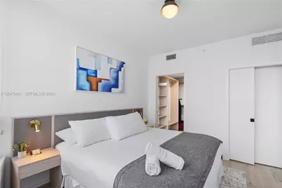 225 N Miami Ave #2807, Miami, FL 33128 - Photo 13