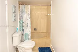 1201 S Ocean Dr, Hollywood, FL 33019 - Photo 29