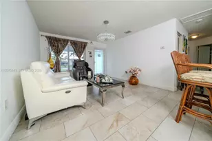 6944 SW 10th Ct, Pembroke Pines, FL 33023 - Photo 3
