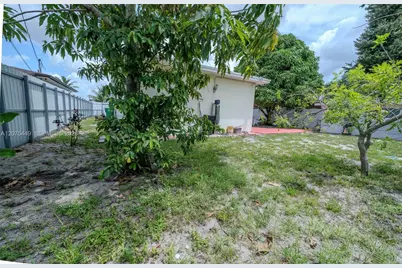 6944 SW 10th Ct, Pembroke Pines, FL 33023 - Photo 33
