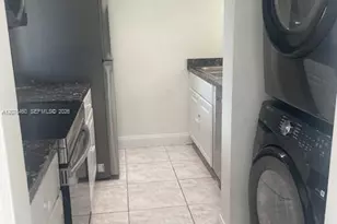 9962 Twin Lakes Dr, Coral Springs, FL 33071 - Photo 3