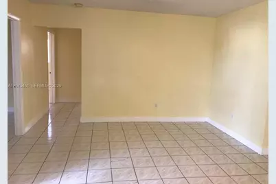 807 SW 5th Ct #back, Hallandale Beach, FL 33009 - Photo 7