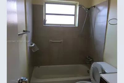 807 SW 5th Ct #back, Hallandale Beach, FL 33009 - Photo 9