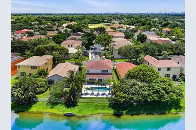 1800 NW 78th Ave, Pembroke Pines, FL 33024 - Photo 13