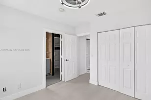 1800 NW 78th Ave, Pembroke Pines, FL 33024 - Photo 47