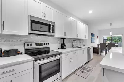 25057 SW 108th Ave, Homestead, FL 33032 - Photo 7