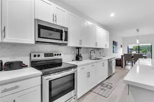 25057 SW 108th Ave, Homestead, FL 33032 - Photo 7