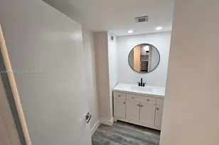 18021 Biscayne Blvd, Aventura, FL 33160 - Photo 7