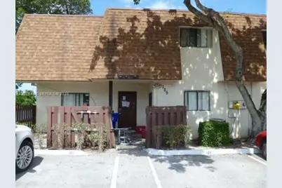 125 San Remo Blvd, North Lauderdale, FL 33068 - Photo 1