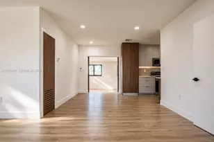 4212 SW 98th Ave, Miami, FL 33165 - Photo 3