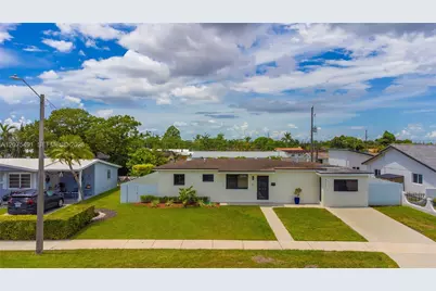 4212 SW 98th Ave, Miami, FL 33165 - Photo 1