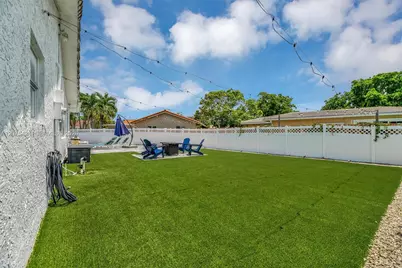 12064 NW 24th St, Coral Springs, FL 33065 - Photo 5
