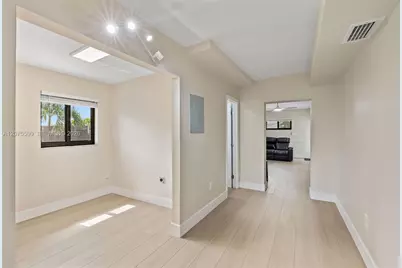 1391 NW 18th St, Homestead, FL 33030 - Photo 27