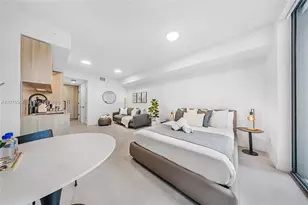 121 NE 5th St, Miami, FL 33132 - Photo 9