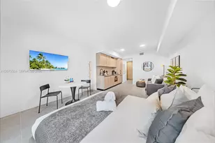 121 NE 5th St, Miami, FL 33132 - Photo 11