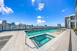 121 NE 5th St, Miami, FL 33132 - Photo 49