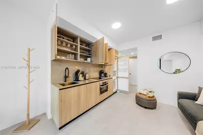 121 NE 5th St #707, Miami, FL 33132 - Photo 29
