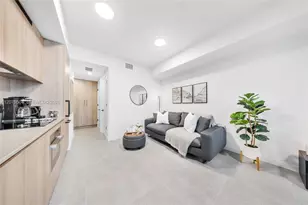 121 NE 5th St, Miami, FL 33132 - Photo 7