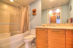 50 Biscayne Blvd, Miami, FL 33132 - Photo 7