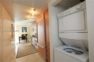 50 Biscayne Blvd, Miami, FL 33132 - Photo 9