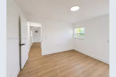 7239 NW Third St, Miami, FL 33126 - Photo 37