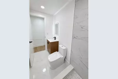 7239 NW Third St, Miami, FL 33126 - Photo 35