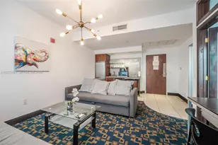 1060 Ocean Dr, Miami Beach, FL 33139 - Photo 23