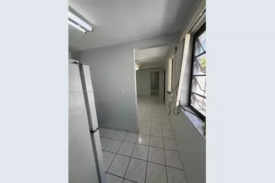 1261 W 60th Ter #1261, Hialeah, FL 33012 - Photo 5