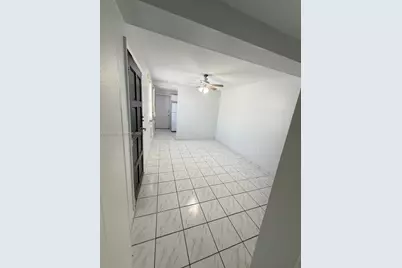 1261 W 60th Ter #1261, Hialeah, FL 33012 - Photo 7
