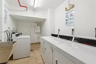 1000 West Ave, Miami Beach, FL 33139 - Photo 27