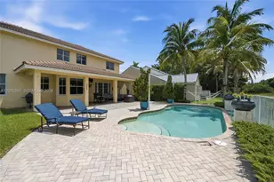 861 Crestview Cir, Weston, FL 33327 - Photo 3