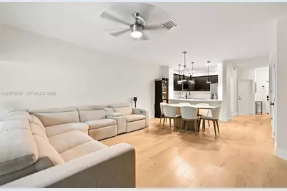 355 SW 121st Ave #355, Pembroke Pines, FL 33025 - Photo 5