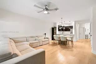 355 SW 121st Ave, Pembroke Pines, FL 33025 - Photo 5
