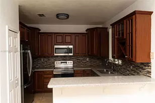 1484 24th Ct, Homestead, FL 33035 - Photo 7