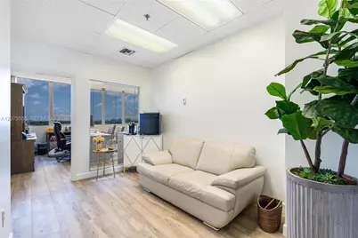 2455 E Sunrise Blvd #CU9J and CU9I, Fort Lauderdale, FL 33304 - Photo 1